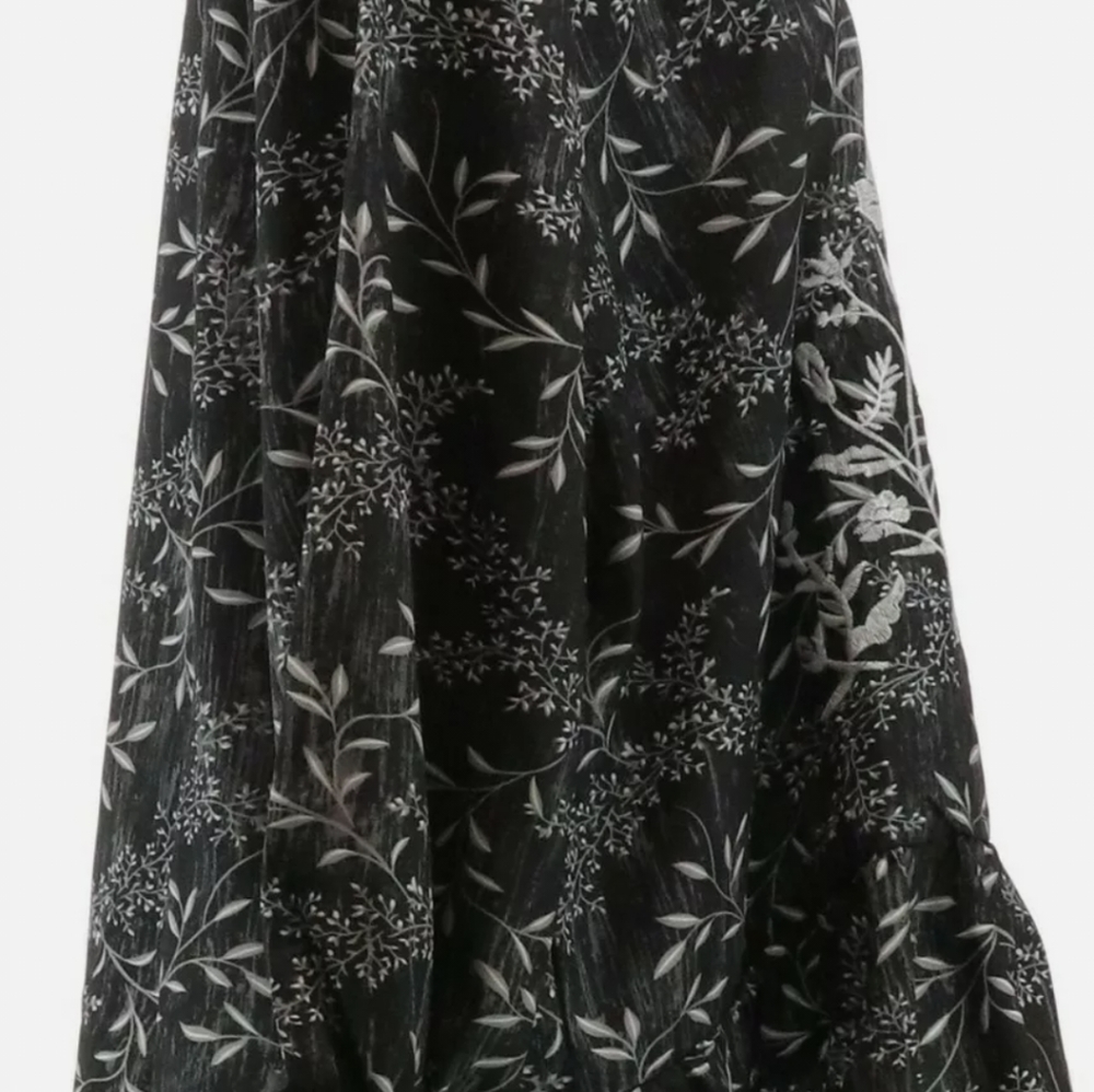 Labellum Embroidered Ruffle Blouse By Hillary Scott - Picture 4 of 4